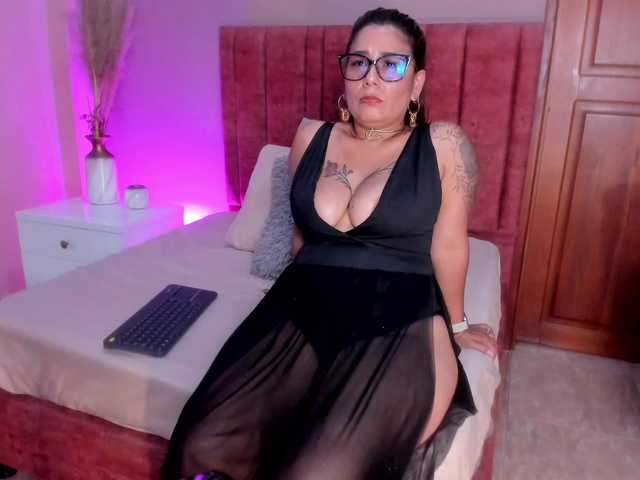 HannaWellss's BongaCams show and profile