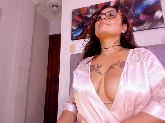 HannaWellss's BongaCams show and profile