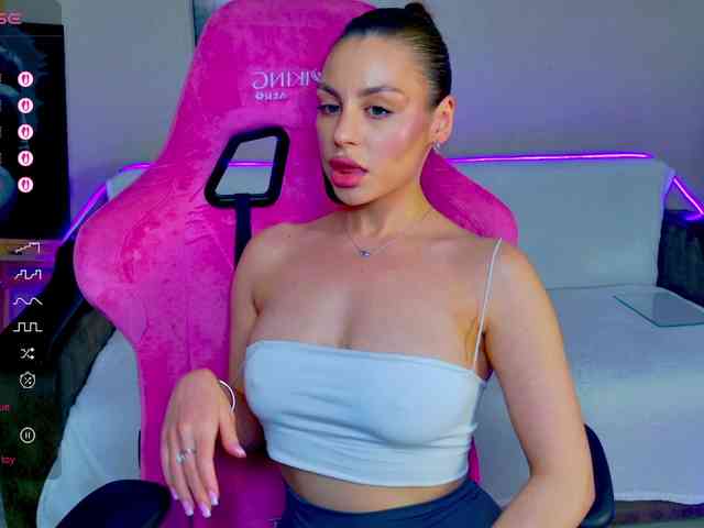 KristyDolly KristyDolly