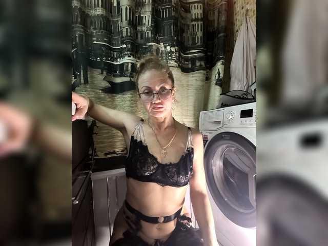 Nadina-1's BongaCams show and profile