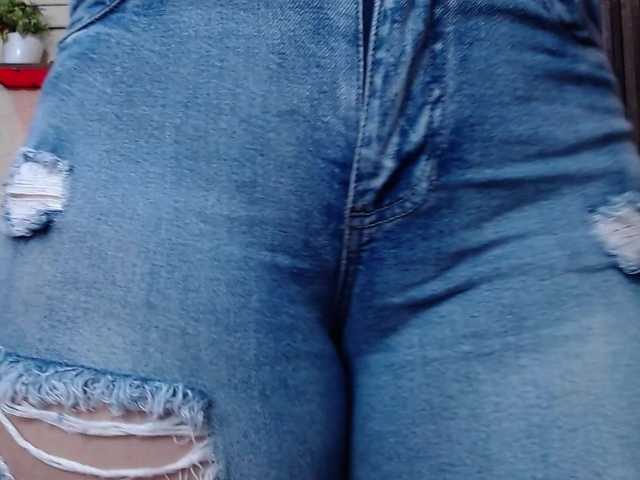 SammyBoobiex's BongaCams show and profile