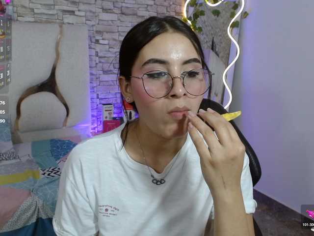 CASSE-TAY's BongaCams show and profile