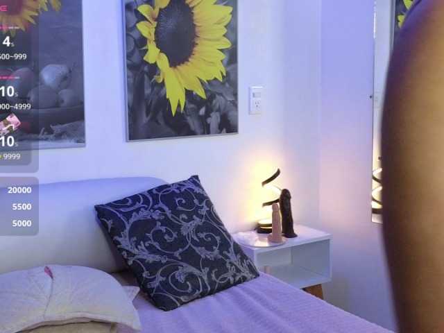 Briana-giil's BongaCams show and profile