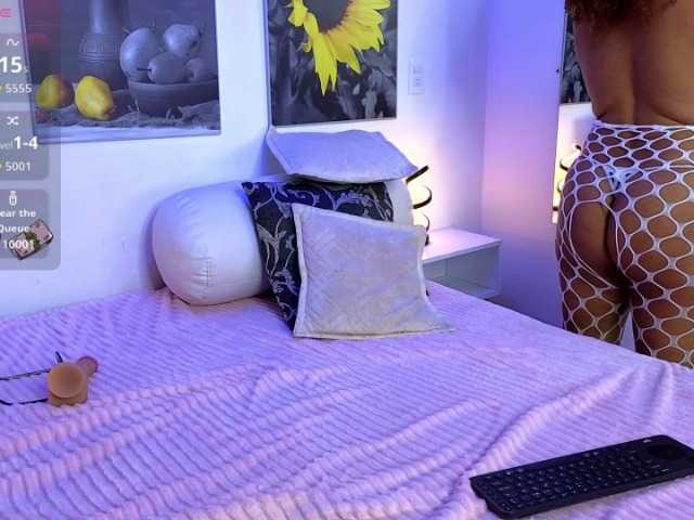 Briana-giil's BongaCams show and profile