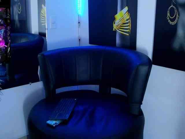 Briana-giil Briana-giil