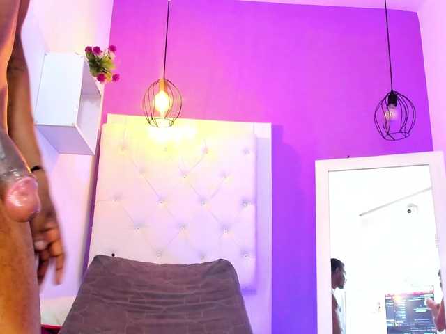 Ebonys-naughty's BongaCams show and profile