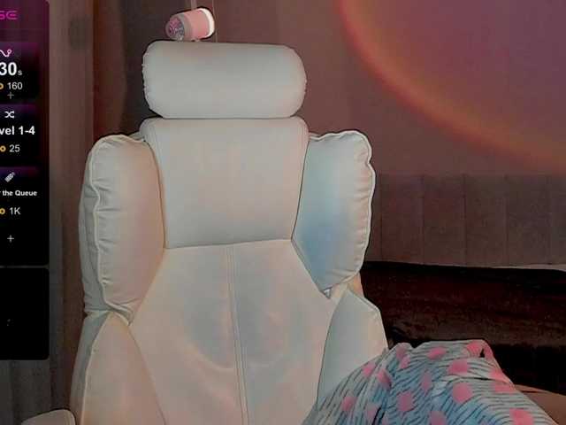 AnitaLuv Live Cam on BongaCams