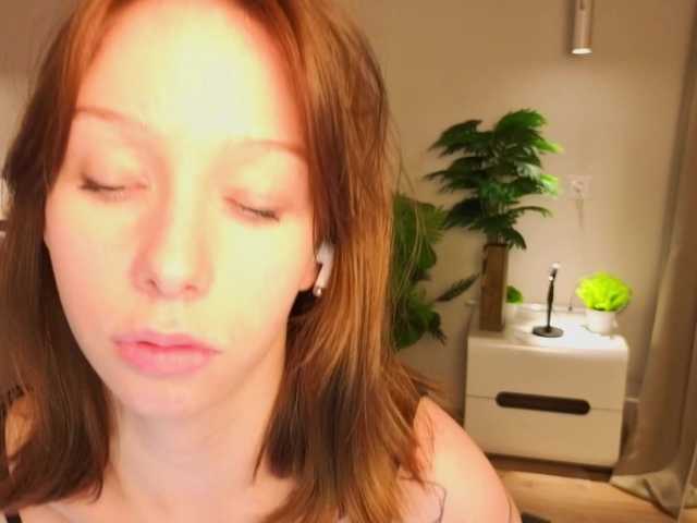 angellili – webcam model profile photo