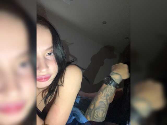 Milamia – webcam model profile photo