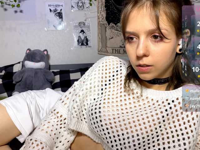 JustinaFoor's BongaCams show and profile