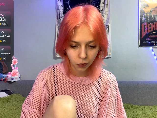 JustinaFoor's BongaCams show and profile