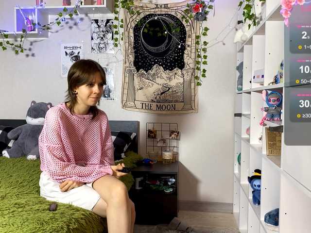 JustinaFoor's BongaCams show and profile