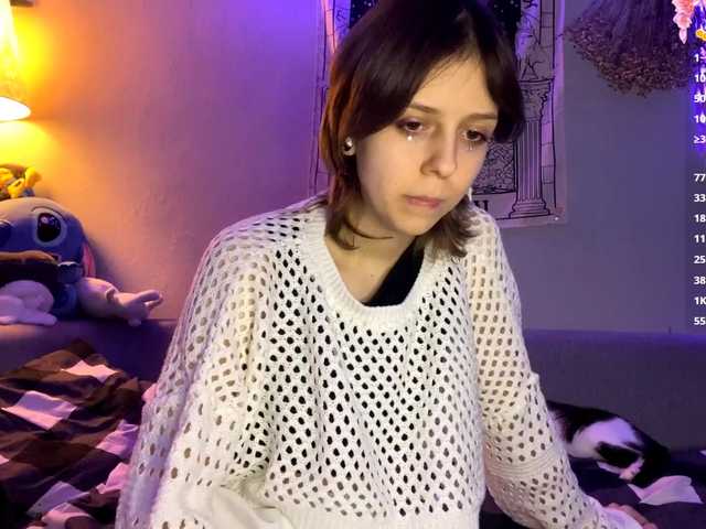  JustinaFoor chat room