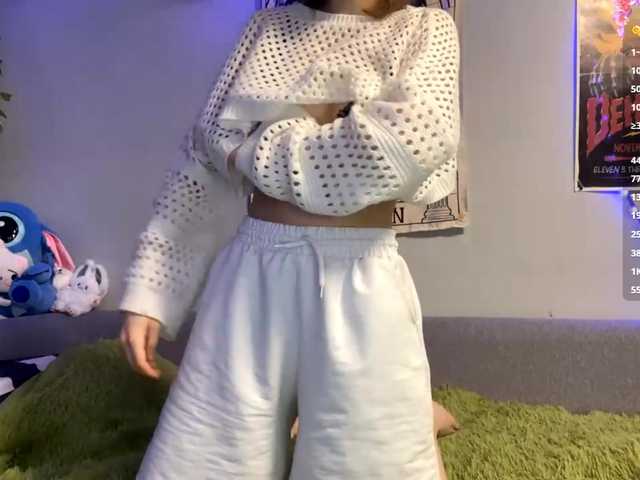 JustinaFoor's BongaCams show and profile