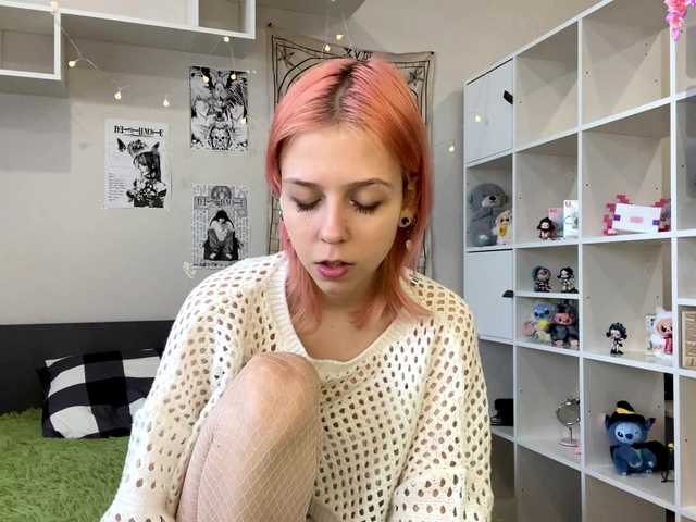 JustinaFoor's BongaCams show and profile