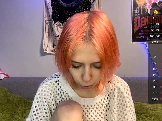 JustinaFoor's BongaCams show and profile