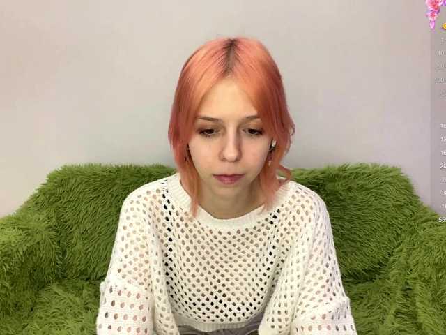 JustinaFoor's BongaCams show and profile