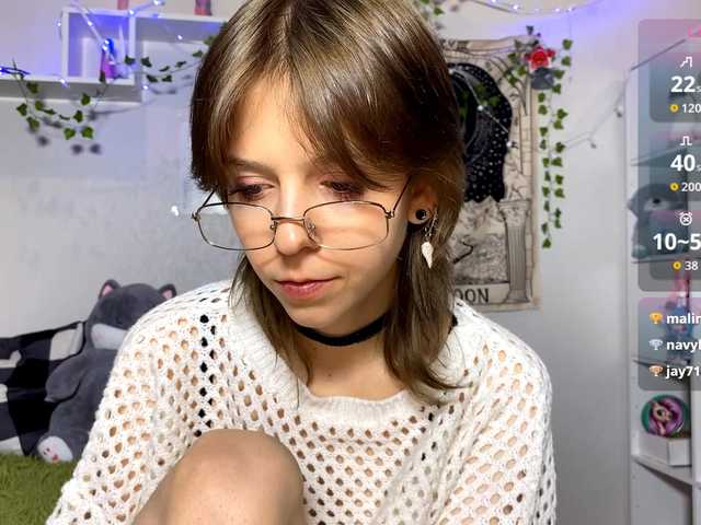 JustinaFoor's BongaCams show and profile