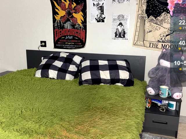 JustinaFoor's BongaCams show and profile