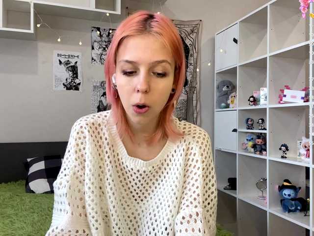 JustinaFoor's BongaCams show and profile