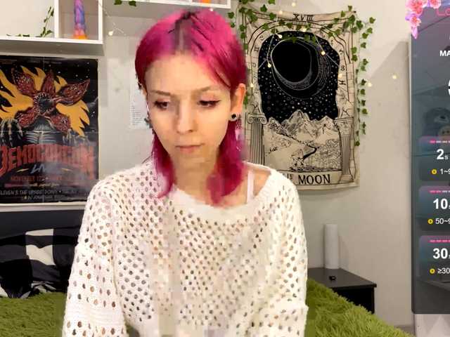 JustinaFoor's BongaCams show and profile