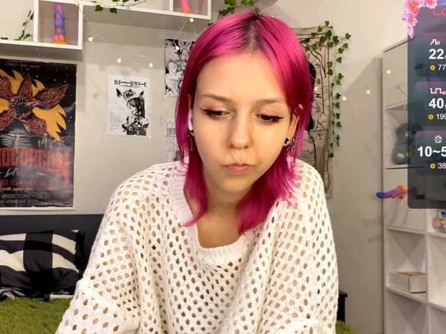 JustinaFoor's BongaCams show and profile