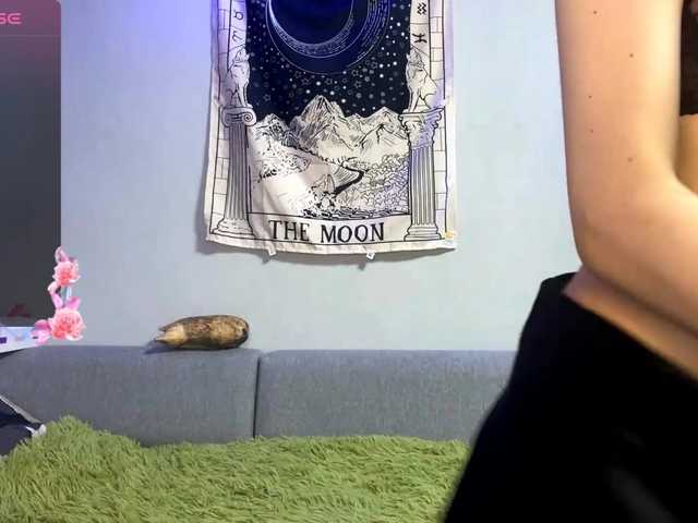 JustinaFoor's BongaCams show and profile