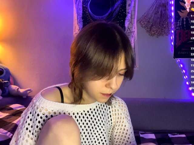  JustinaFoor chat room