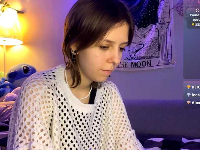  JustinaFoor chat room