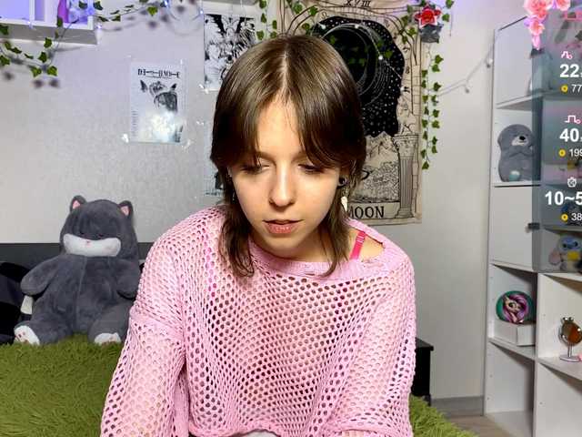 JustinaFoor's BongaCams show and profile