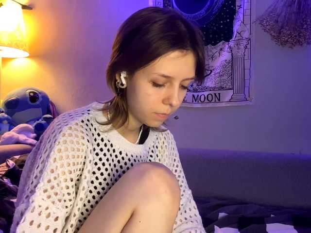  JustinaFoor chat room