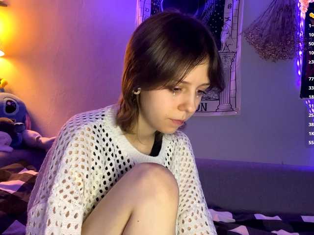  JustinaFoor chat room