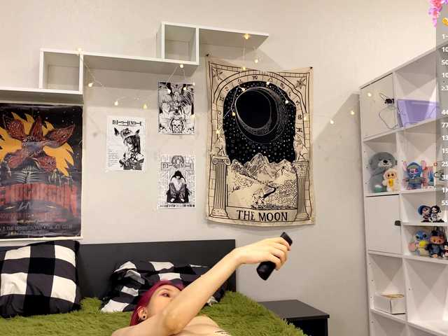 JustinaFoor's BongaCams show and profile