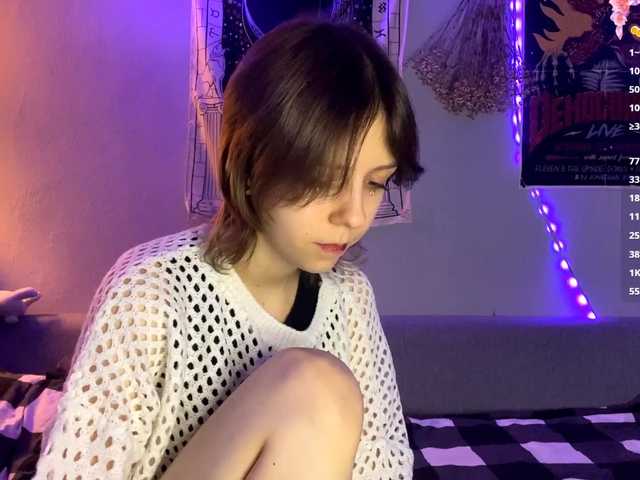  JustinaFoor chat room