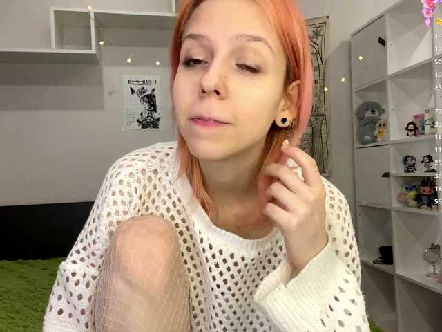 JustinaFoor's BongaCams show and profile