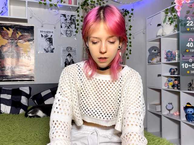 JustinaFoor's BongaCams show and profile