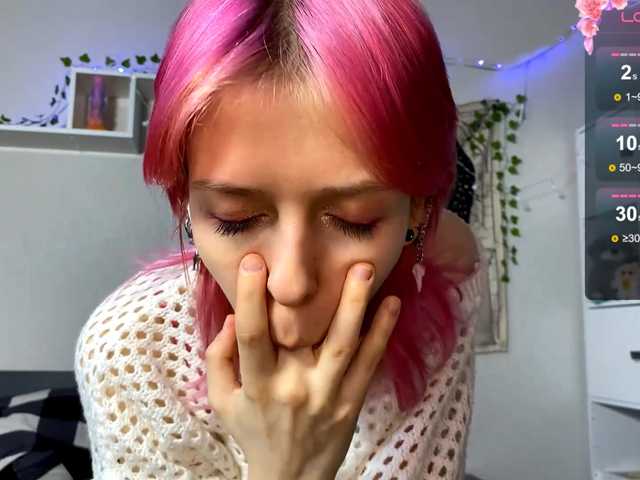 JustinaFoor's BongaCams show and profile