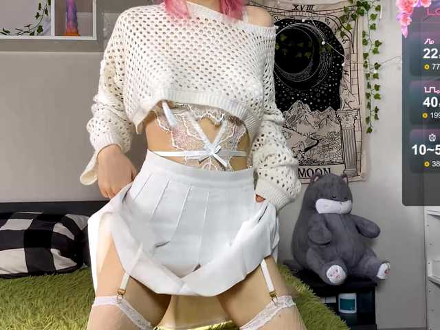 JustinaFoor's BongaCams show and profile