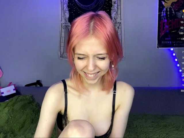 JustinaFoor – webcam model profile photo