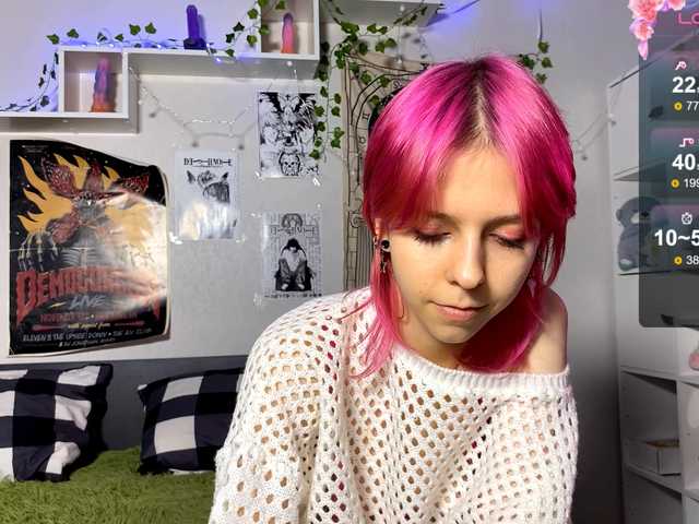 JustinaFoor free chat on liveonude