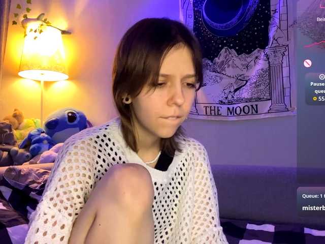  JustinaFoor chat room