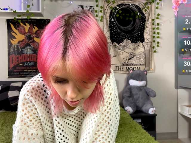 JustinaFoor's BongaCams show and profile