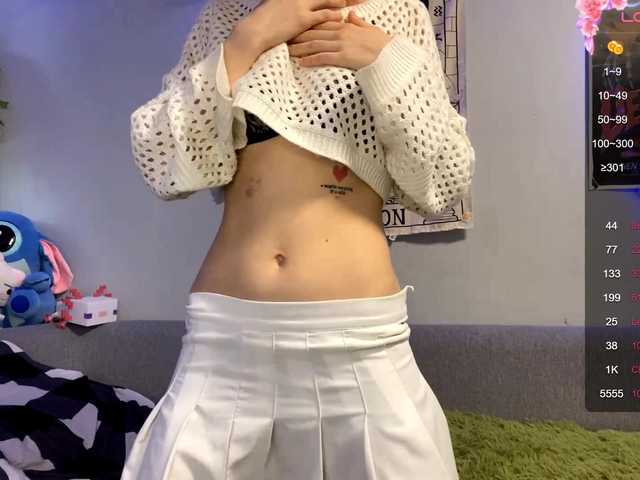 JustinaFoor's BongaCams show and profile