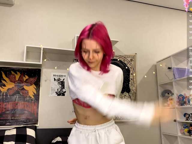 JustinaFoor's BongaCams show and profile