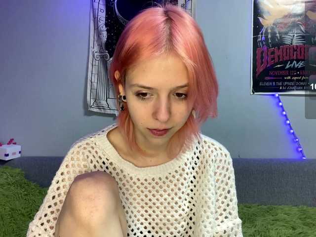 JustinaFoor's BongaCams show and profile