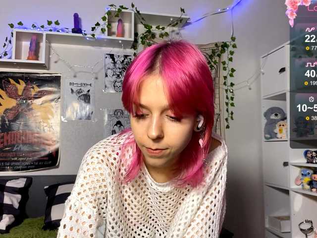 JustinaFoor's BongaCams show and profile