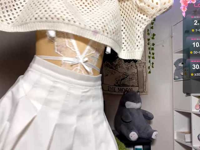 JustinaFoor's BongaCams show and profile