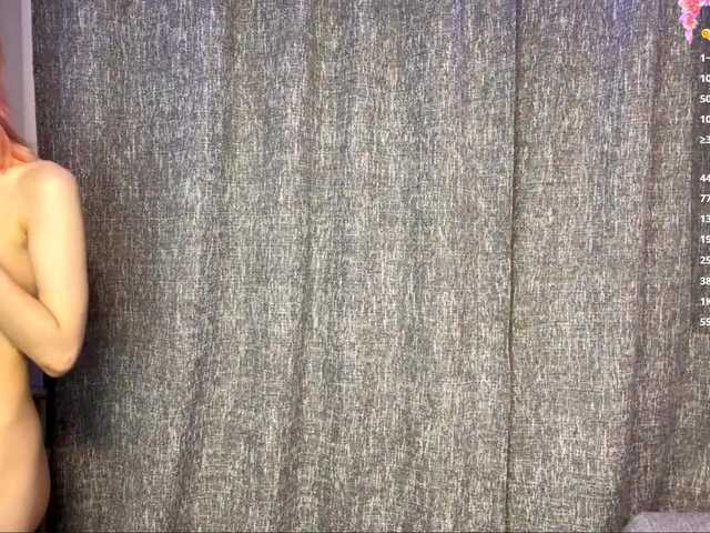 JustinaFoor's BongaCams show and profile