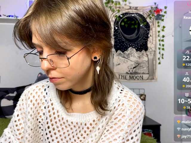 JustinaFoor's BongaCams show and profile