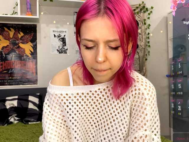 JustinaFoor's BongaCams show and profile